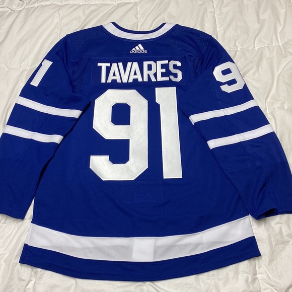 Toronto Maple Leafs John Tavares Home Jersey Size 44 - Picture 2 of 4